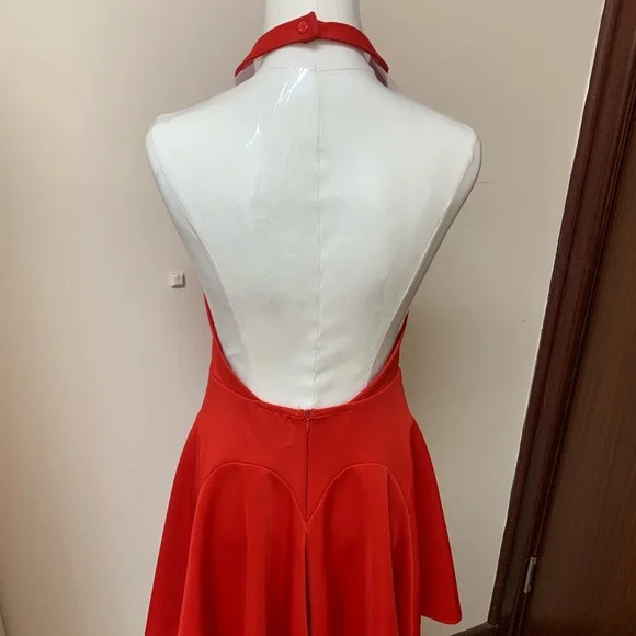 Rise of Dawn red backless dress - Picture 2 of 3